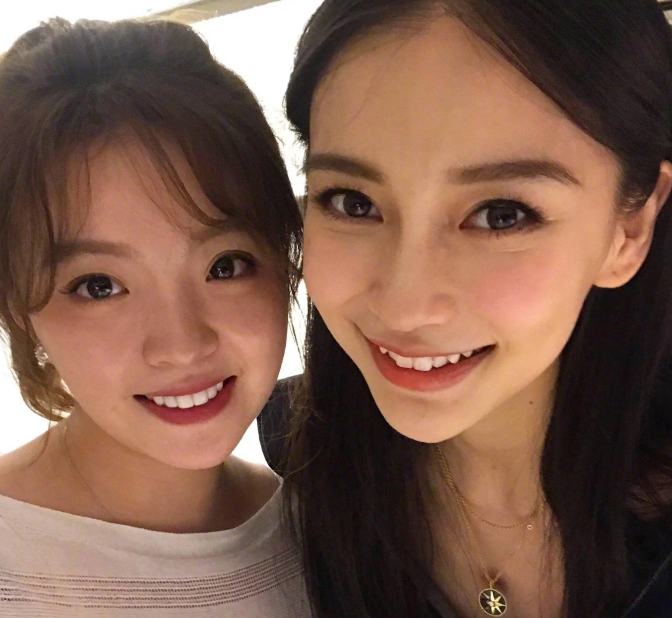 Ái nữ Trung Quốc thừa kế 20 nghìn tỷ, chỉ cần một cú điện thoại thần tượng liền đến dự sinh nhật